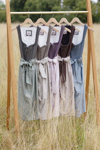 MarJo_Dirndl GY-12-Massing_gischt_artischocke_lavender_schoko_taubenblau.jpg